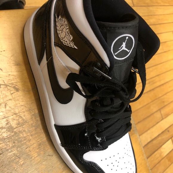 Brand New Jordan 1 Mid